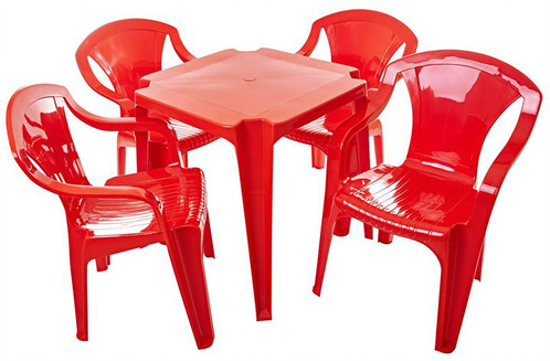 Jogo de mesa plastico com 4 cadeiras